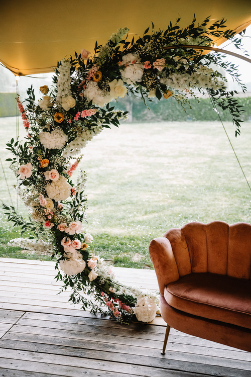 images/annes-mooiste-bloemenstyling%202.jpg#joomlaImage://local-images/annes-mooiste-bloemenstyling 2.jpg?width=500&height=750