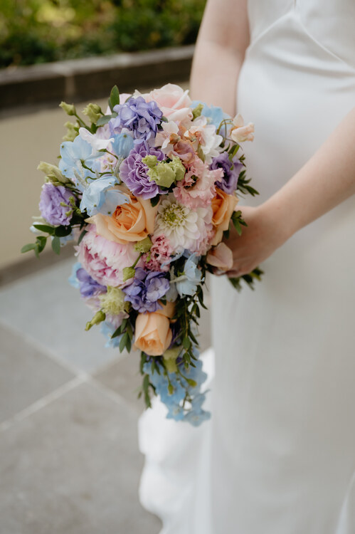 images/annes-mooiste-bloemenstyling%208.jpg#joomlaImage://local-images/annes-mooiste-bloemenstyling 8.jpg?width=499&height=750