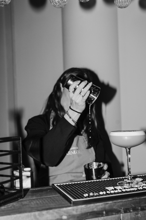 images/de-rijdende-barman%205.jpg#joomlaImage://local-images/de-rijdende-barman 5.jpg?width=500&height=750