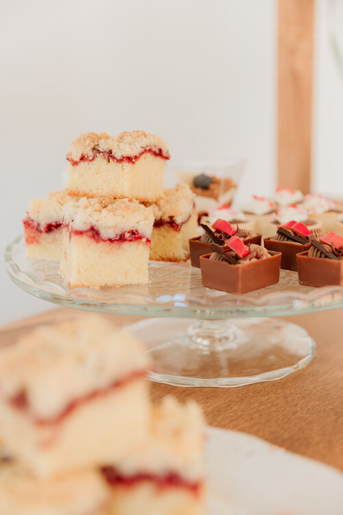 images/lauras-sweats-and-treats%204.jpg#joomlaImage://local-images/lauras-sweats-and-treats 4.jpg?width=500&height=750