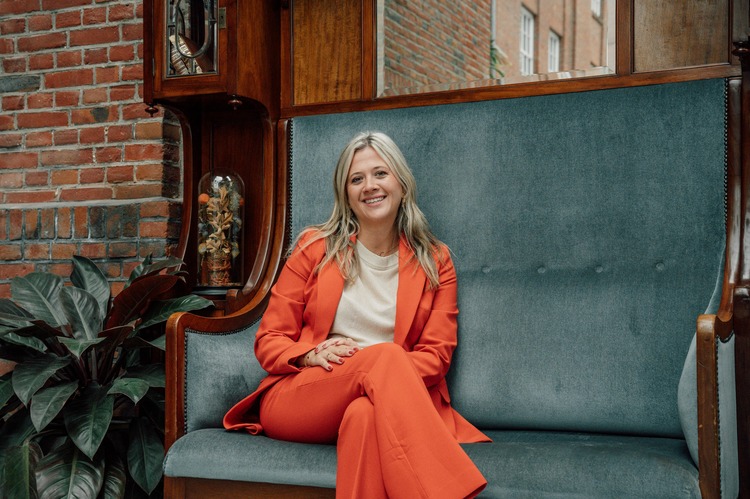 images/marijke-beleef-de-dag-trouwambtenaar-ceremoniemeeste-trouwbeurs-limburg%202.jpg#joomlaImage://local-images/marijke-beleef-de-dag-trouwambtenaar-ceremoniemeeste-trouwbeurs-limburg 2.jpg?width=750&height=499