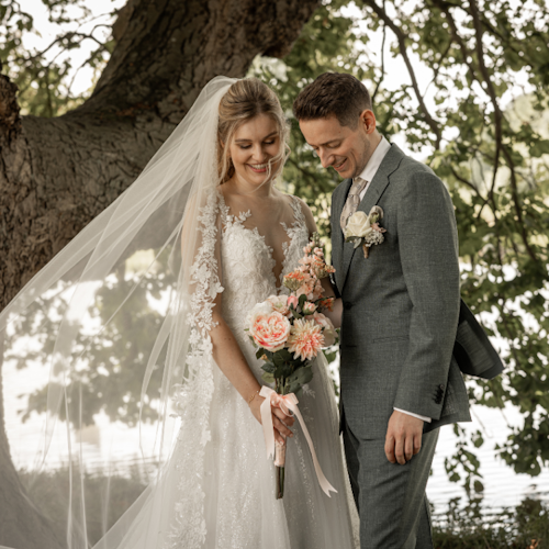 images/moments-by-maureen%205.png#joomlaImage://local-images/moments-by-maureen 5.png?width=500&height=500