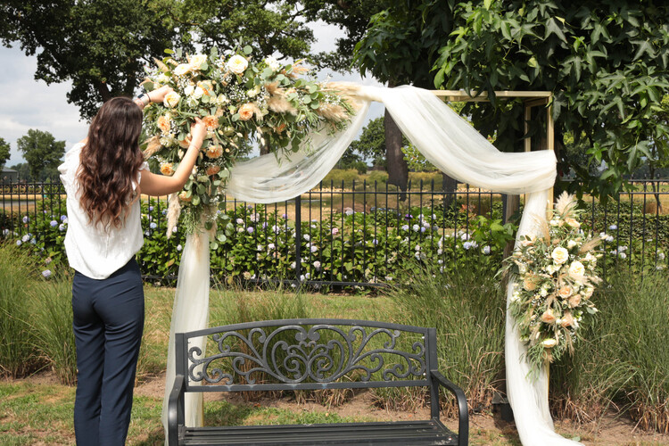 images/styling-by-kate%201.jpg#joomlaImage://local-images/styling-by-kate 1.jpg?width=750&height=500